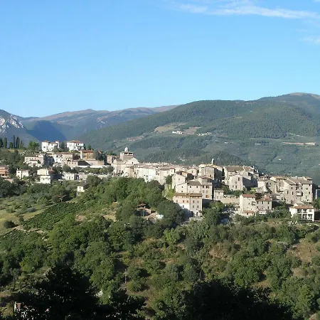 La Casa Nel Borgo Apartman *
